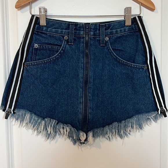 Carmar Beatrice Zip Front Denim Jean Skirt Reflective Stripes Raw Hem Size 25 - Picture 3 of 15